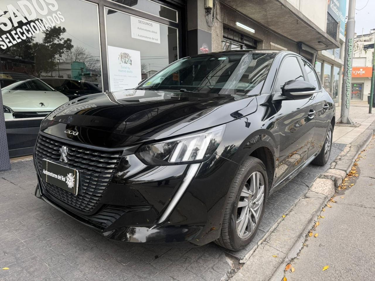 Peugeot 208 Feline